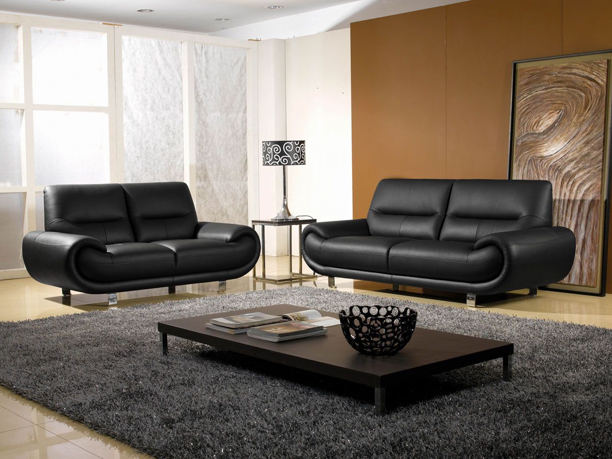 Fauteuil_en_cuir_noir_ANGIE_3_LaMaisonDuCanapé