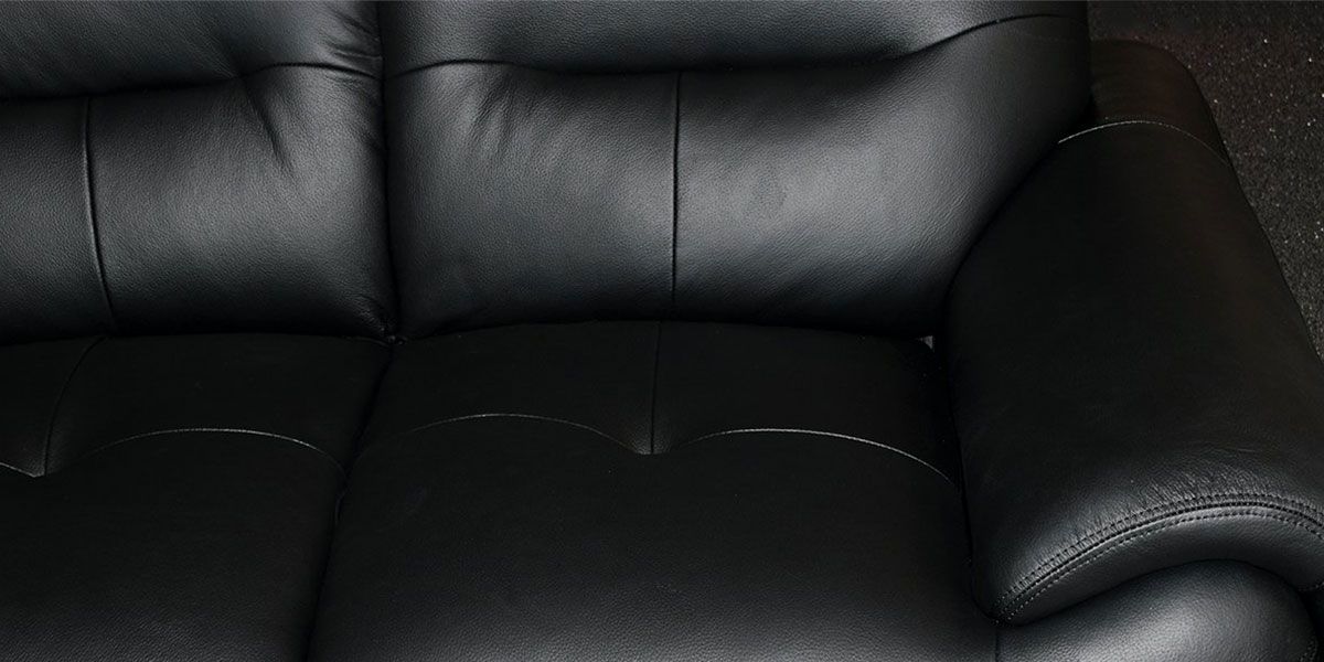 Canapé_3_places_en_cuir_noir_ANGIE_3_LaMaisonDuCanapé