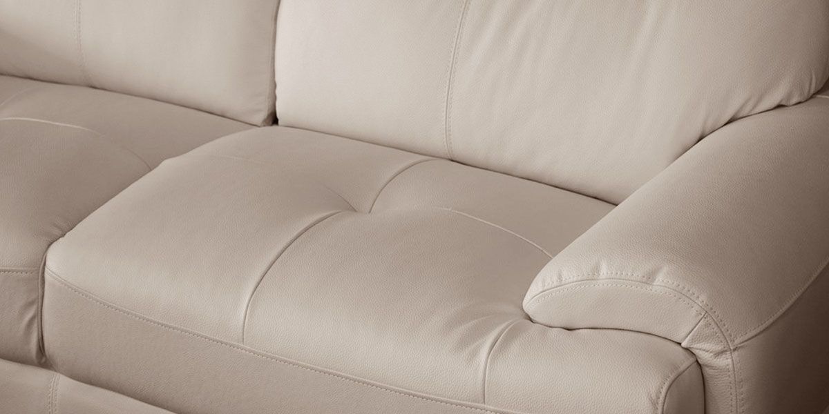 Canapé_3_places_en_cuir_beige_LESKO_2_LaMaisonDuCanapé