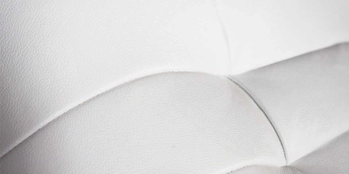 Canapé_3_places_en_cuir_blanc_DIANE_3_LaMaisonDuCanapé