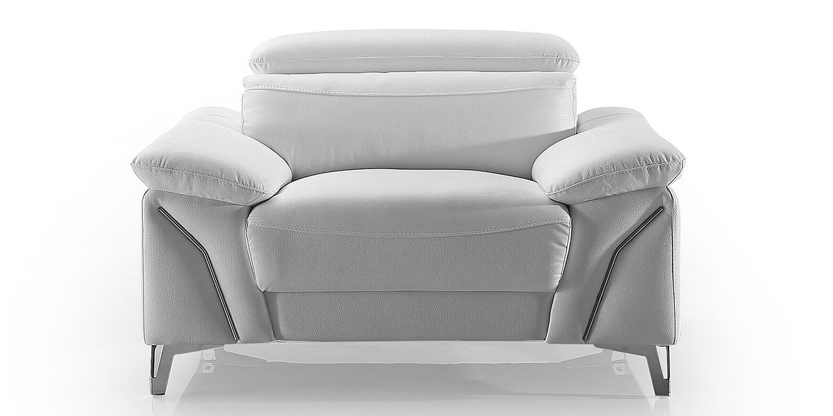 Fauteuil_Design_en_cuir_MILAN_-_Blanc_neige_1_LaMaisonDuCanapé