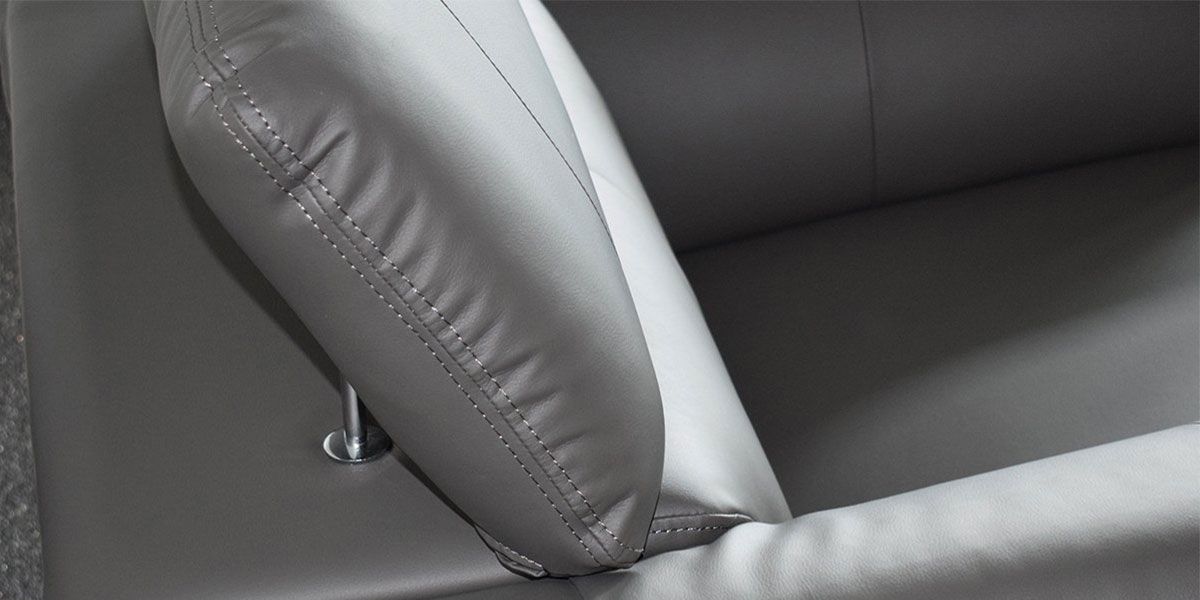 Fauteuil_en_cuir_MARJORIE_-_Gris_souris__3_LaMaisonDuCanapé