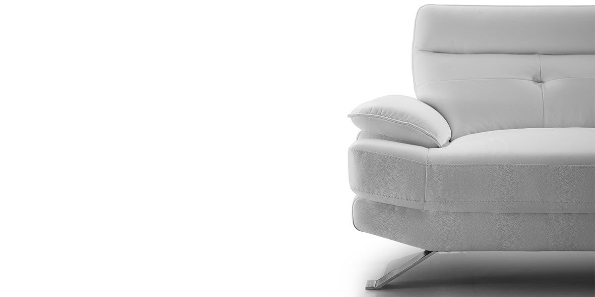 Fauteuil_Design_en_cuir_SYDNEY_-_Blanc_neige_5_LaMaisonDuCanapé