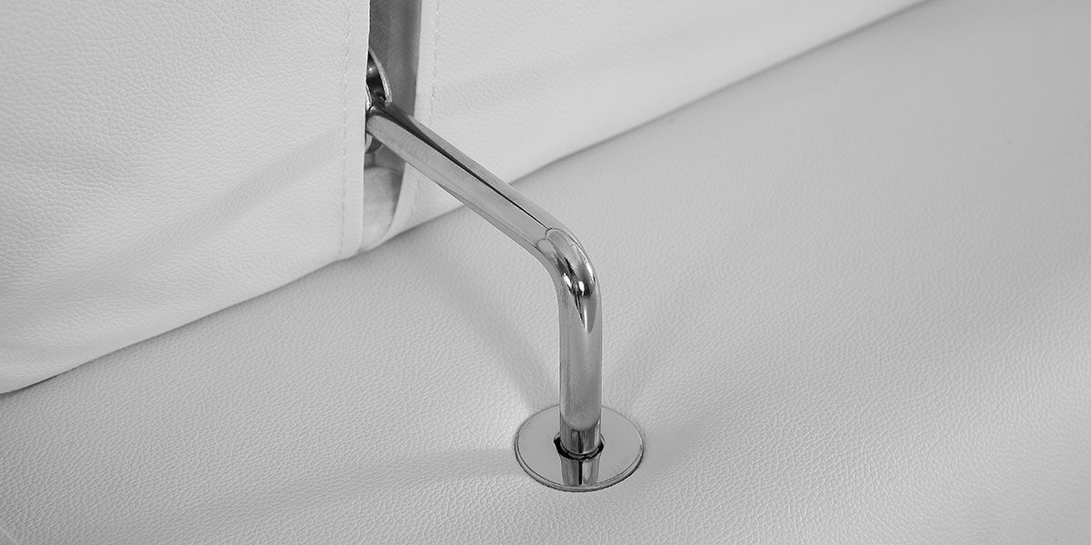 Fauteuil_cuir_Design_JACOB_-_Blanc_5_LaMaisonDuCanapé